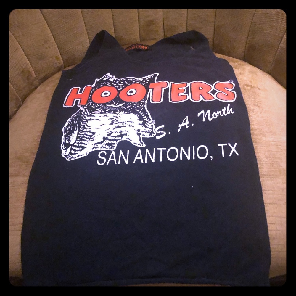 HOOTERS uniform tank the WITH ORIGINAL HOOTIE OWL
